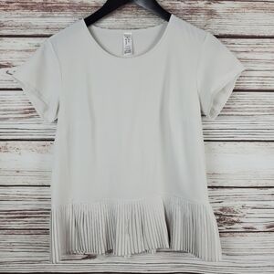 SPANX Womens Size XS White Cloud Gray Yes Pleats Tee Short Sleeve Top